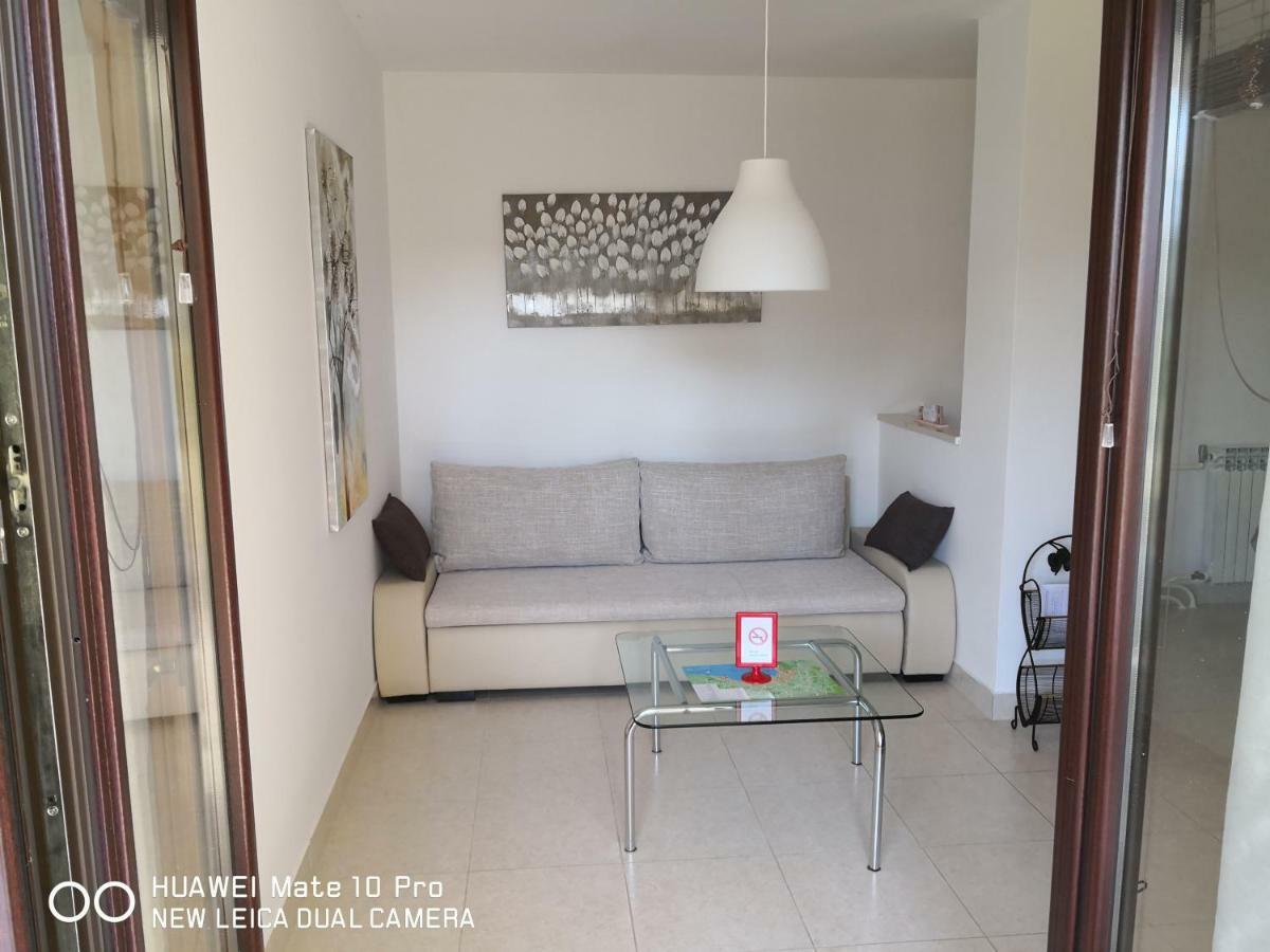 Apartmans Luce E Stella Malinska Buitenkant foto