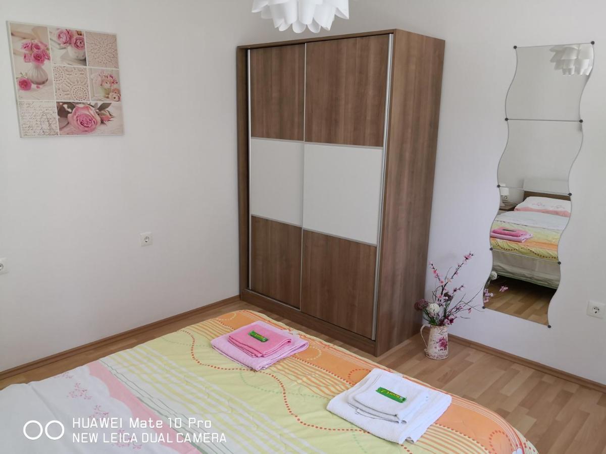 Apartmans Luce E Stella Malinska Buitenkant foto